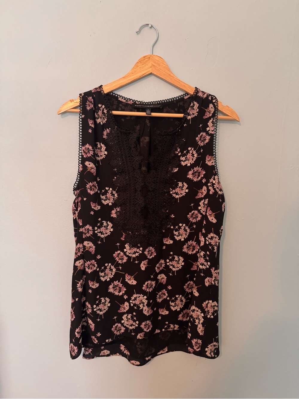 White House Black Market Black Sleeveless Floral Lace-Trim Blouse
